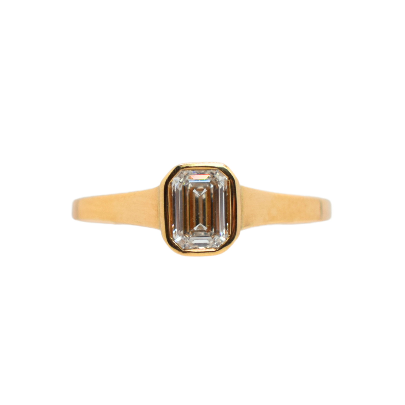 18ct Yellow Gold Emerald Cut Lab Grown Diamond Ring 0.72ct/E/VVS2