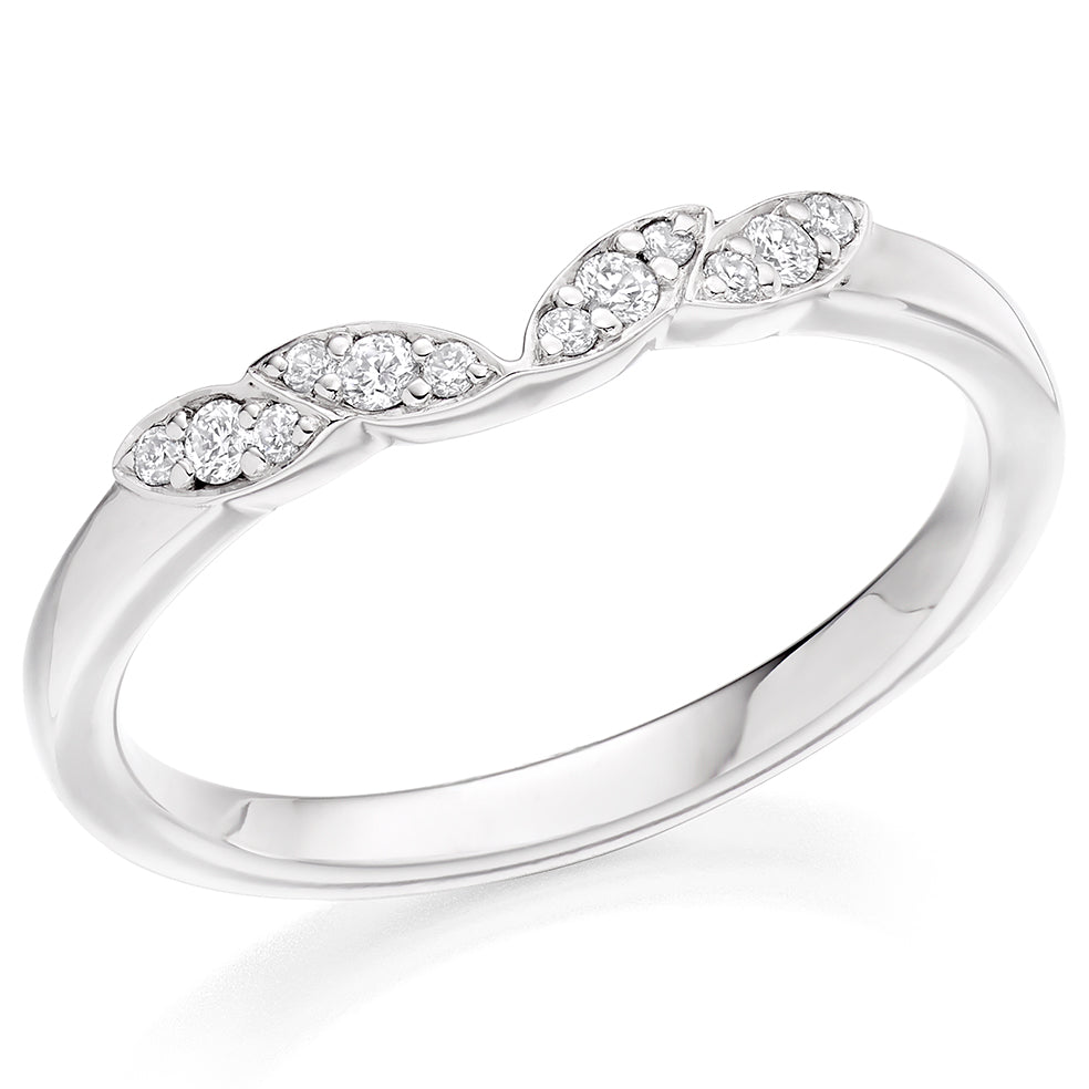 Grain Set Diamond Leaf design Band