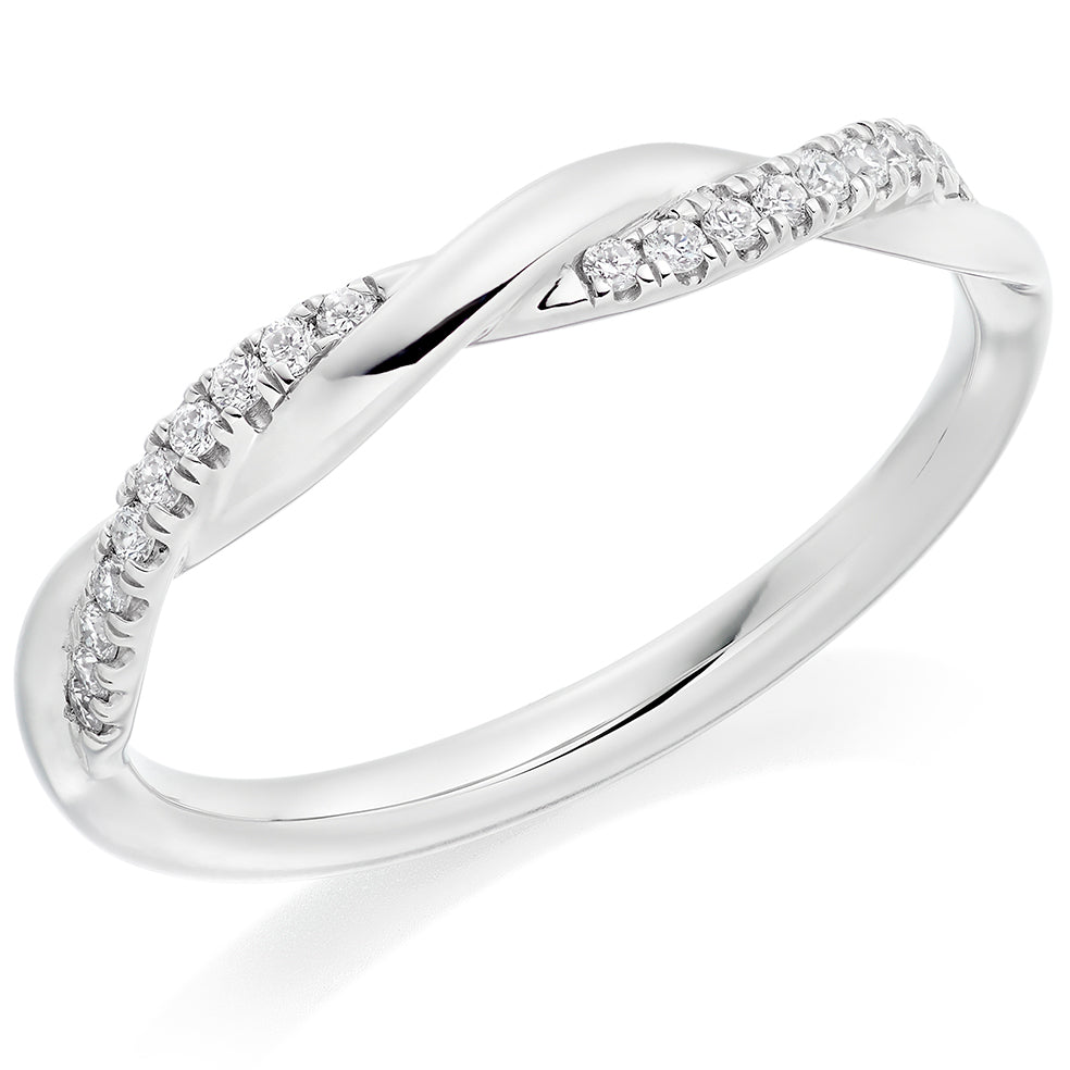 Half Diamond Set Twisted Band