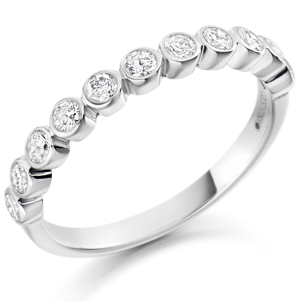 Round Brilliant Diamond Rubover Band