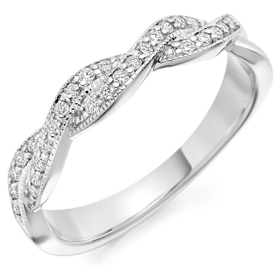 Twisted Diamond Set Band