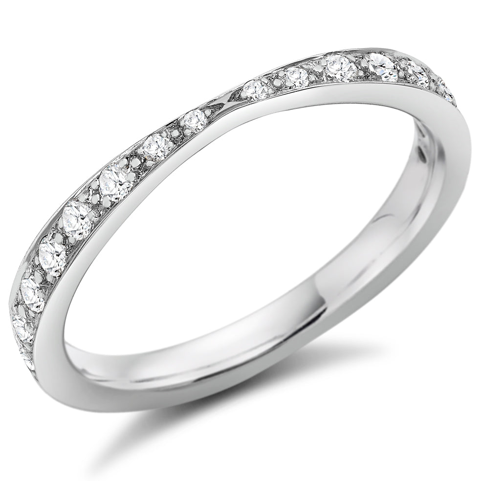Grain Set Round Brilliant Diamond Pinched Band